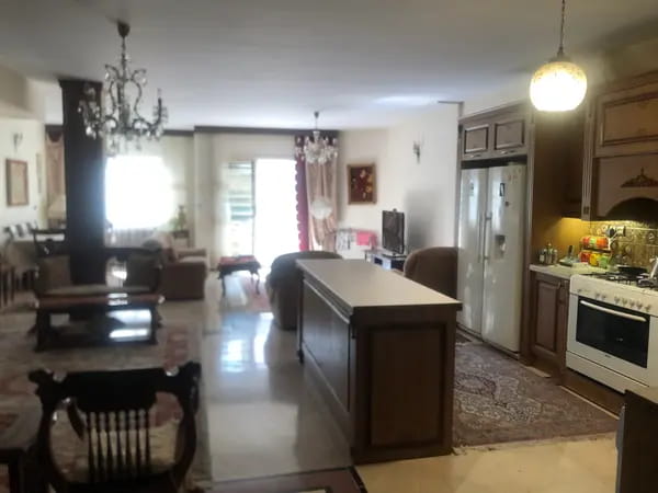 image ظفر ۱۳۵متر۲خوابه/کم واحد/آفتابگیر خطی/خوش نقشه 0